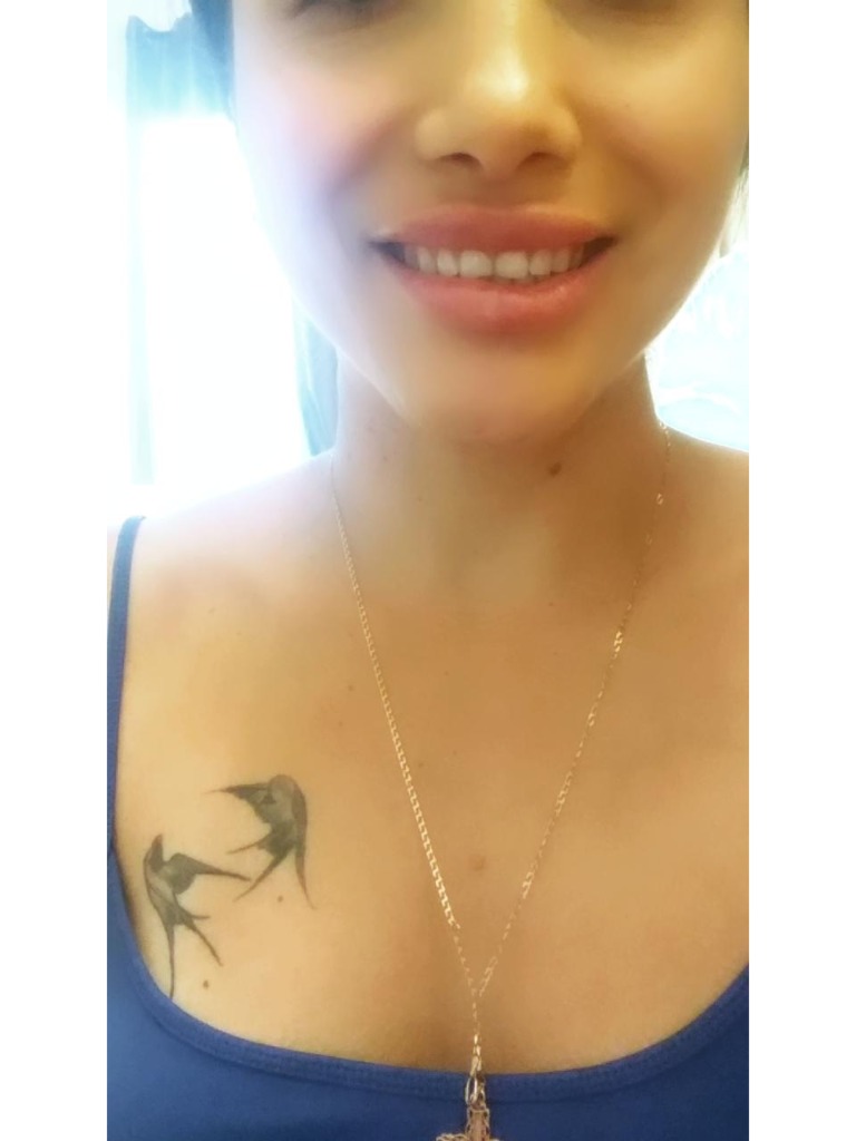 Фото 2. Как сделать так, чтобы комок в губе прошел?